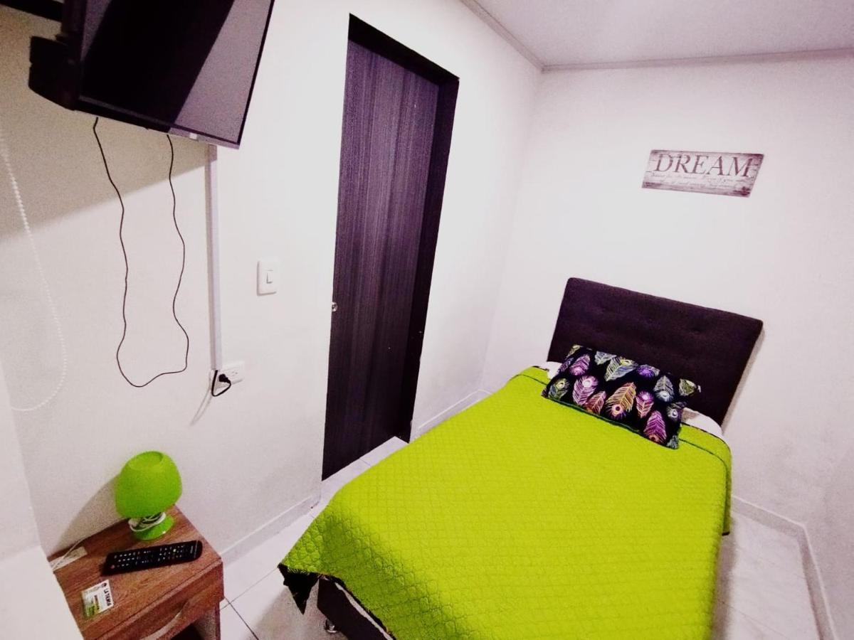 Aloha Hostel Bogotá Extérieur photo